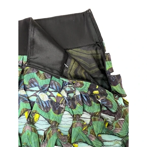 Diane von Furstenberg Gunita Mini Skirt Green Blue Open Work Wave Print SZ 4 - Picture 5 of 14